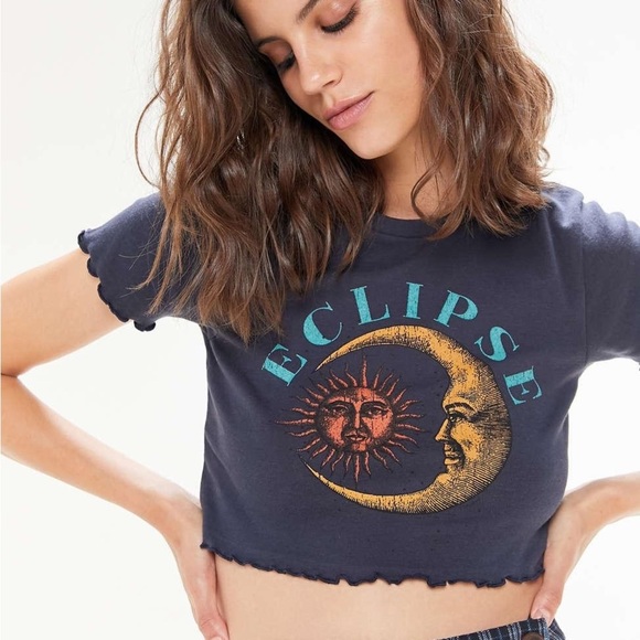 Urban Outfitters Eclipse Lettuce Edge Tee - Picture 1 of 7